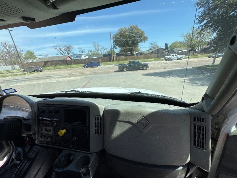 Flatbed Truck-Light and Medium Duty Trucks-International-2019-4300-Garland-TX-251,790\n\t\tmiles-$ 33,750 - Image 18