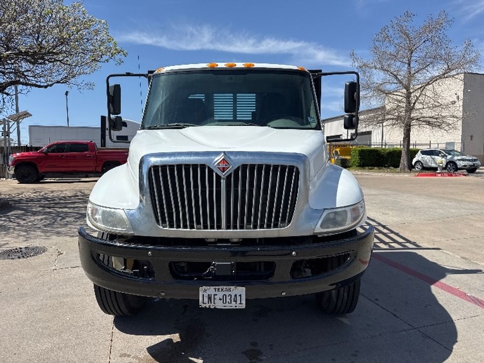 Flatbed Truck-Light and Medium Duty Trucks-International-2019-4300-Garland-TX-251,790\n\t\tmiles-$ 33,750 - Image 2