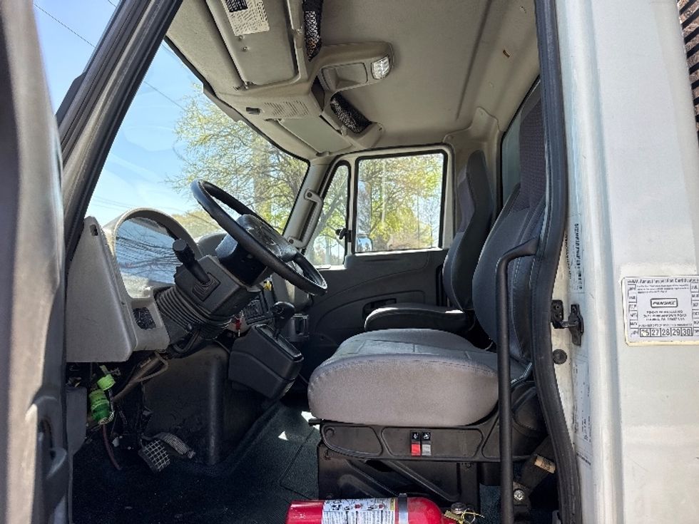 Flatbed Truck-Light and Medium Duty Trucks-International-2019-4300-Garland-TX-292,233\n\t\tmiles-$ 28,000 - Image 13