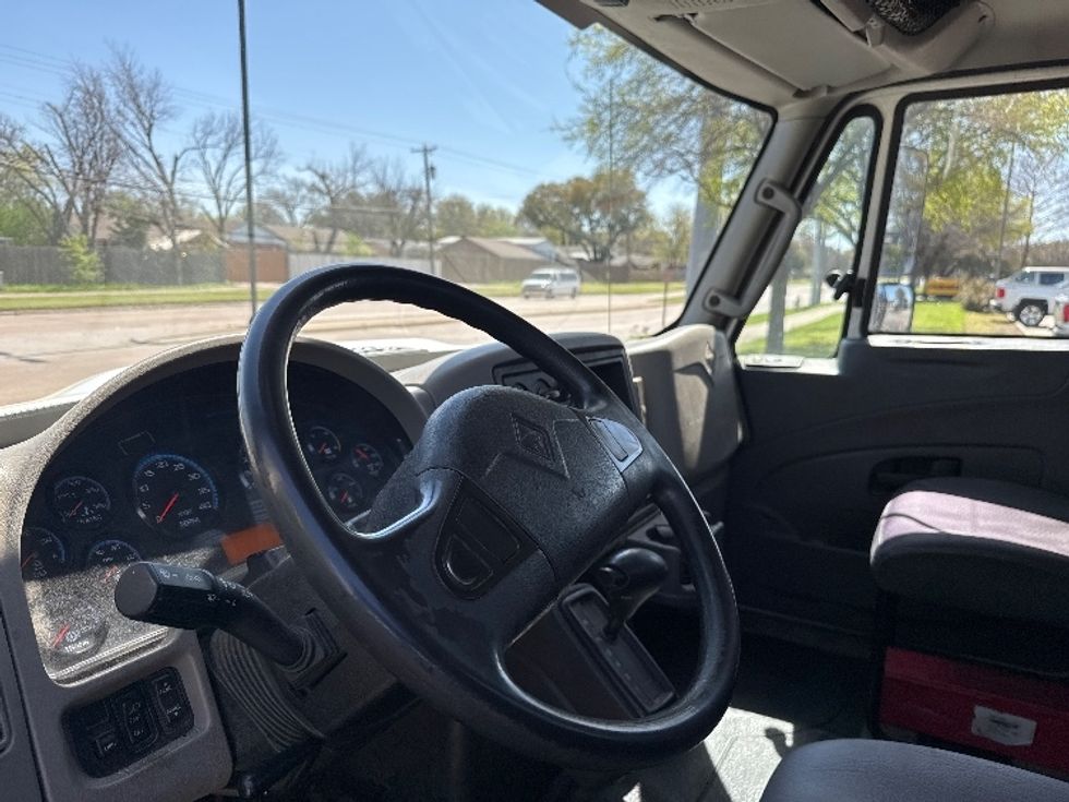 Flatbed Truck-Light and Medium Duty Trucks-International-2019-4300-Garland-TX-292,233\n\t\tmiles-$ 28,000 - Image 14