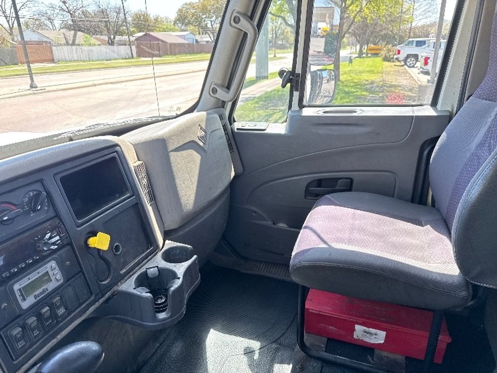 Flatbed Truck-Light and Medium Duty Trucks-International-2019-4300-Garland-TX-292,233\n\t\tmiles-$ 28,000 - Image 16