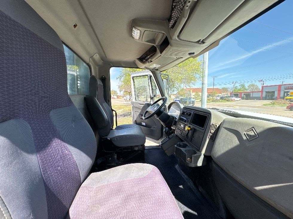 Flatbed Truck-Light and Medium Duty Trucks-International-2019-4300-Garland-TX-292,233\n\t\tmiles-$ 28,000 - Image 19