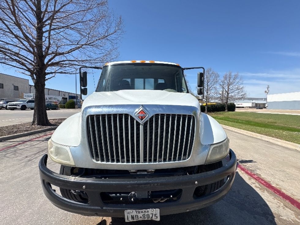 Flatbed Truck-Light and Medium Duty Trucks-International-2019-4300-Garland-TX-292,233\n\t\tmiles-$ 28,000 - Image 2