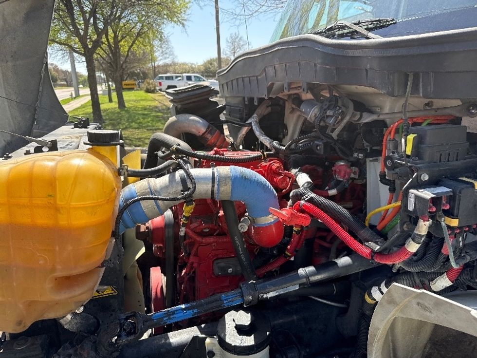 Flatbed Truck-Light and Medium Duty Trucks-International-2019-4300-Garland-TX-292,233\n\t\tmiles-$ 28,000 - Image 21