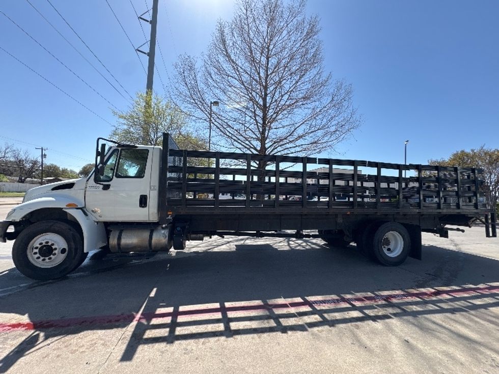 Flatbed Truck-Light and Medium Duty Trucks-International-2019-4300-Garland-TX-292,233\n\t\tmiles-$ 28,000 - Image 4