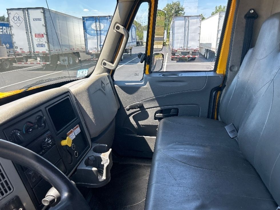 Flatbed Truck-Light and Medium Duty Trucks-International-2019-4300-Greensboro-NC-153,896\n\t\tmiles-$ 45,500 - Image 17
