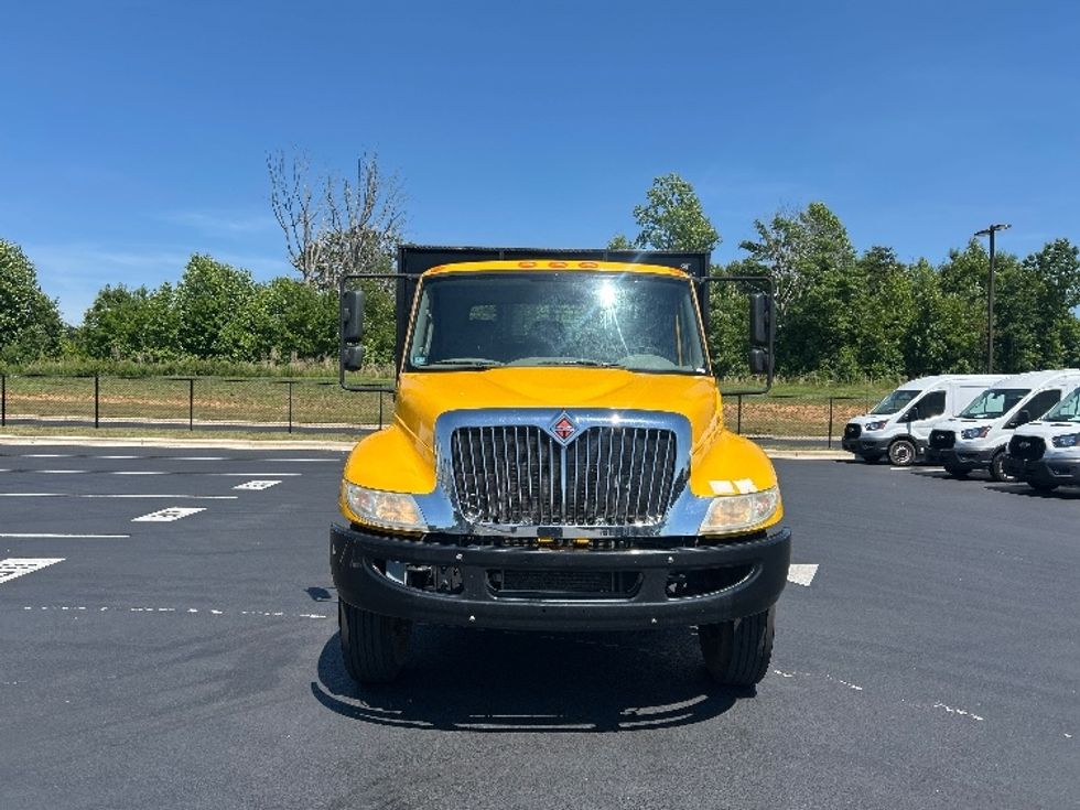 Flatbed Truck-Light and Medium Duty Trucks-International-2019-4300-Greensboro-NC-153,896\n\t\tmiles-$ 45,500 - Image 2
