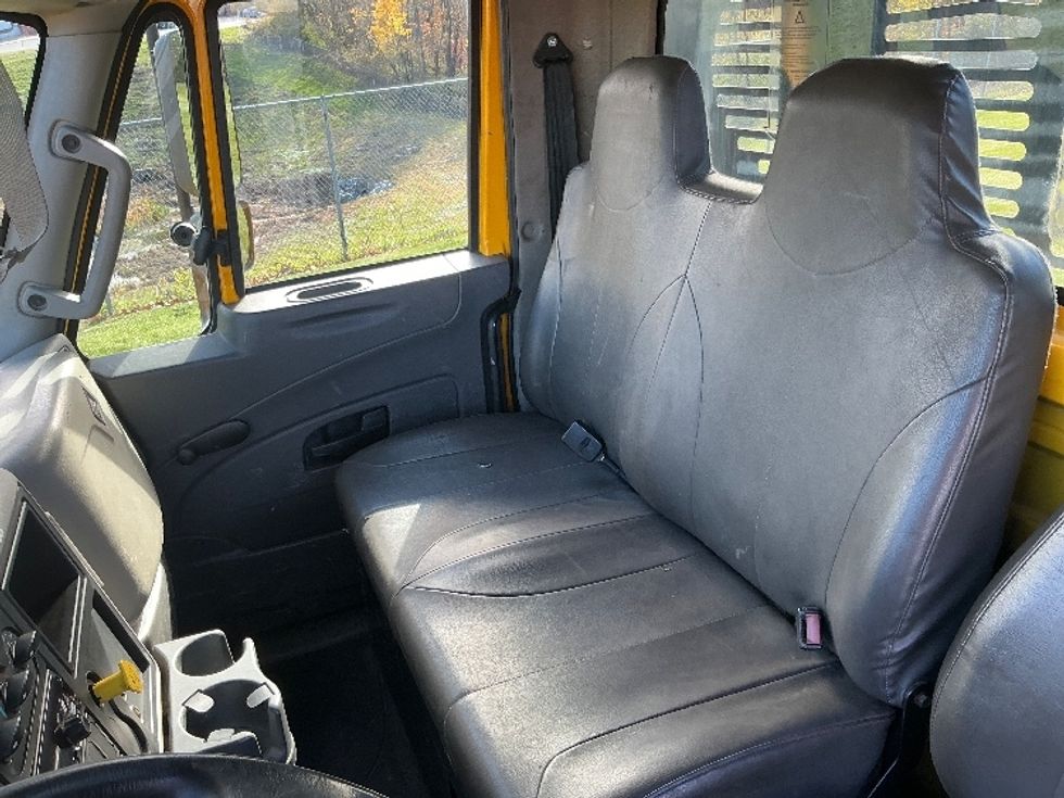 Flatbed Truck-Light and Medium Duty Trucks-International-2019-4300-Harrisburg-PA-193,719\n\t\tmiles-$ 40,750 - Image 19