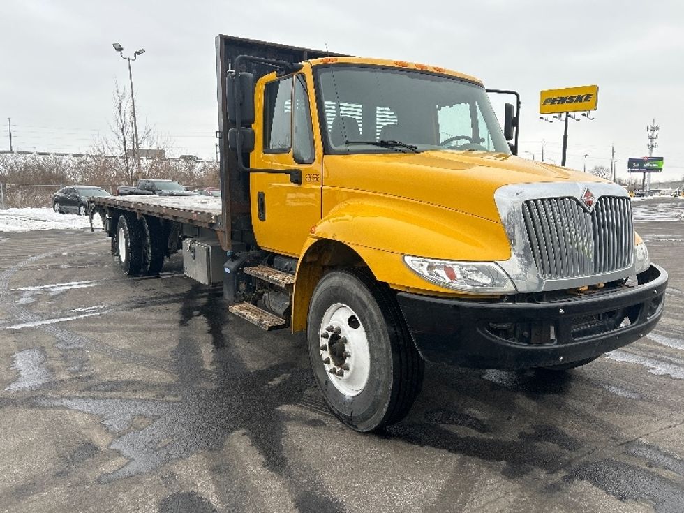 Flatbed Truck-Light and Medium Duty Trucks-International-2019-4300-Indianapolis-IN-125,031\n\t\tmiles-$ 43,750 - Image 1