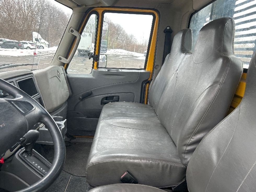 Flatbed Truck-Light and Medium Duty Trucks-International-2019-4300-Indianapolis-IN-125,031\n\t\tmiles-$ 43,750 - Image 19