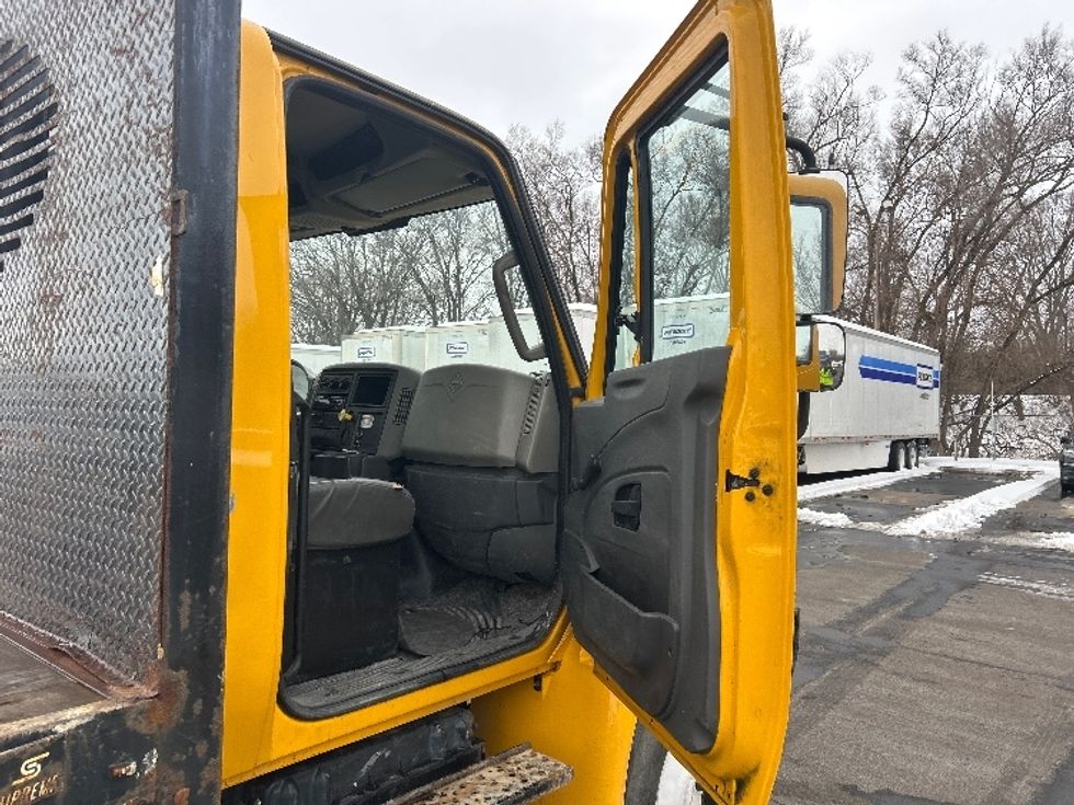 Flatbed Truck-Light and Medium Duty Trucks-International-2019-4300-Indianapolis-IN-125,031\n\t\tmiles-$ 43,750 - Image 20