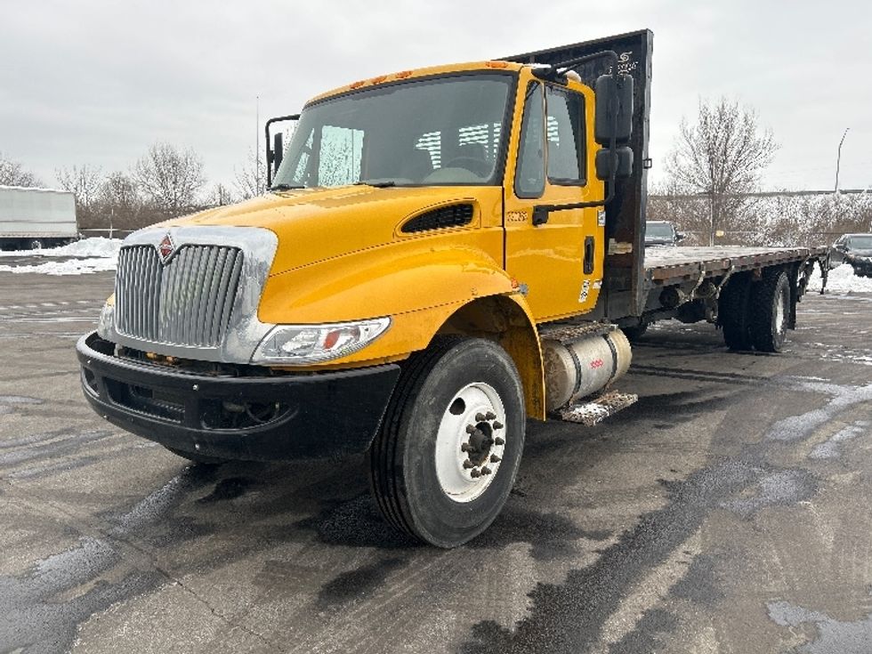 Flatbed Truck-Light and Medium Duty Trucks-International-2019-4300-Indianapolis-IN-125,031\n\t\tmiles-$ 43,750 - Image 3