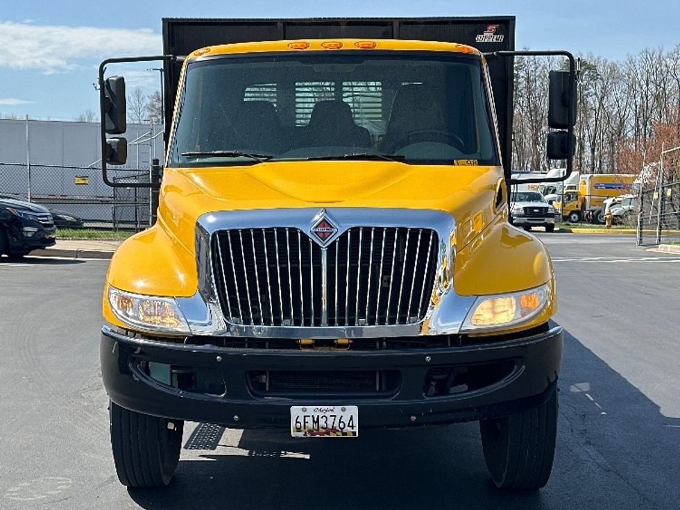 Flatbed Truck-Light and Medium Duty Trucks-International-2019-4300-Jessup-MD-145,314\n\t\tmiles-$ 48,000 - Image 2
