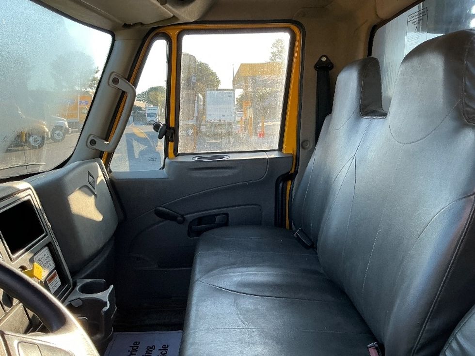 Flatbed Truck-Light and Medium Duty Trucks-International-2019-4300-Lagrange-GA-126,821\n\t\tmiles-$ 54,000 - Image 19