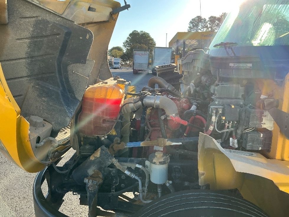 Flatbed Truck-Light and Medium Duty Trucks-International-2019-4300-Lagrange-GA-126,821\n\t\tmiles-$ 54,000 - Image 24