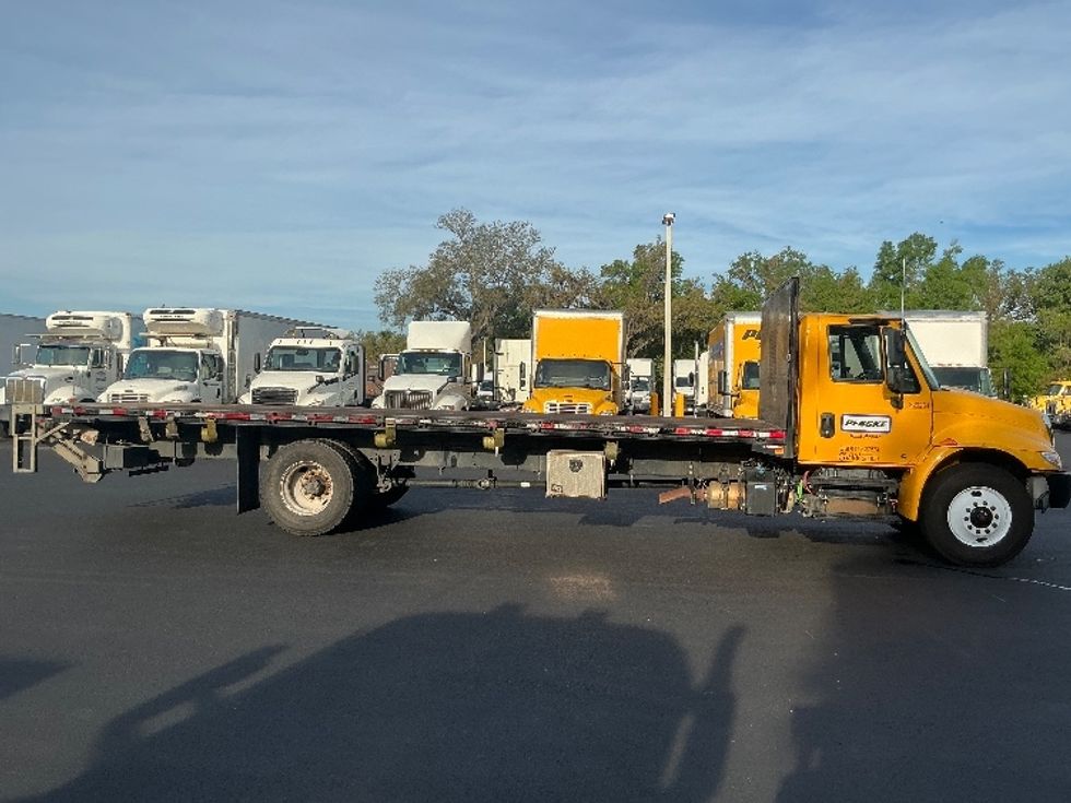Flatbed Truck-Light and Medium Duty Trucks-International-2019-4300-Lakeland-FL-213,780\n\t\tmiles-$ 38,500 - Image 14