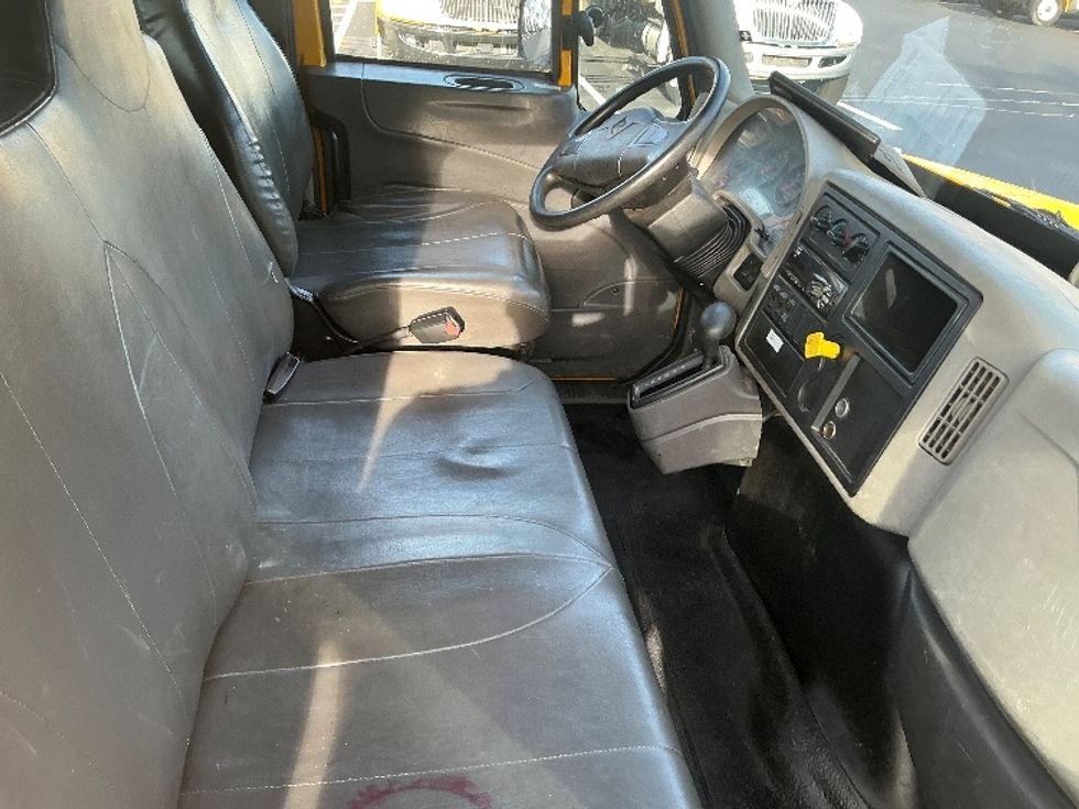 Flatbed Truck-Light and Medium Duty Trucks-International-2019-4300-Lakeland-FL-213,780\n\t\tmiles-$ 38,500 - Image 21