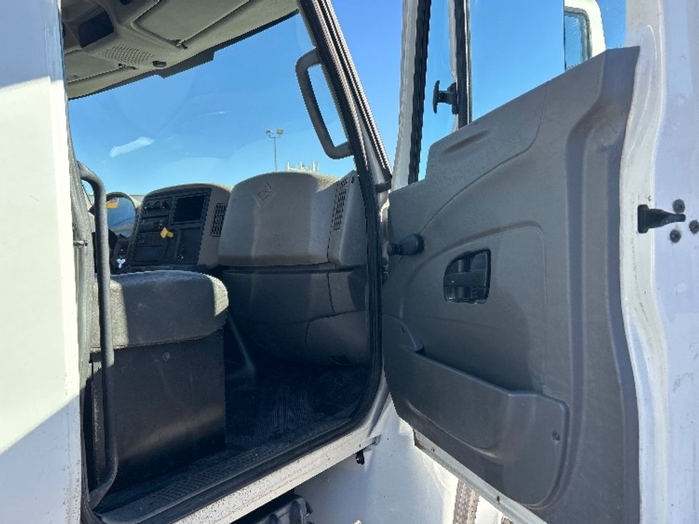 Flatbed Truck-Light and Medium Duty Trucks-International-2019-4300-Las Vegas-NV-130,730\n\t\tmiles-$ 48,000 - Image 18