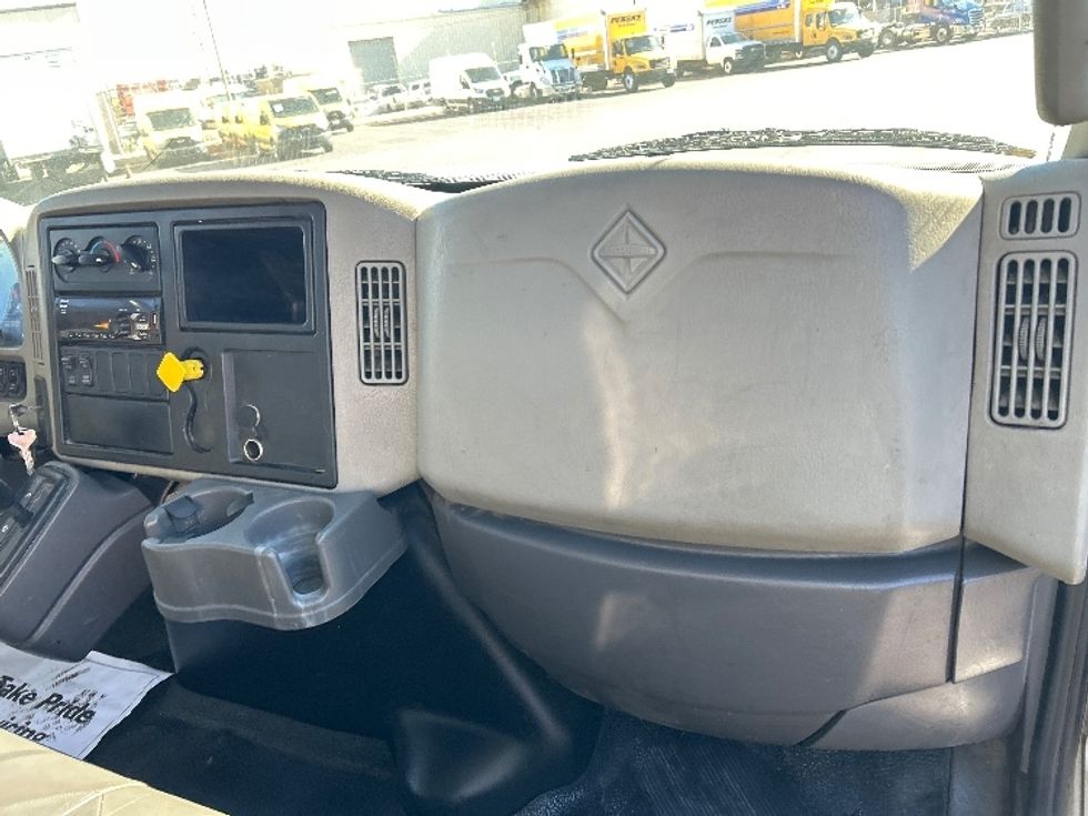 Flatbed Truck-Light and Medium Duty Trucks-International-2019-4300-Las Vegas-NV-130,730\n\t\tmiles-$ 48,000 - Image 19