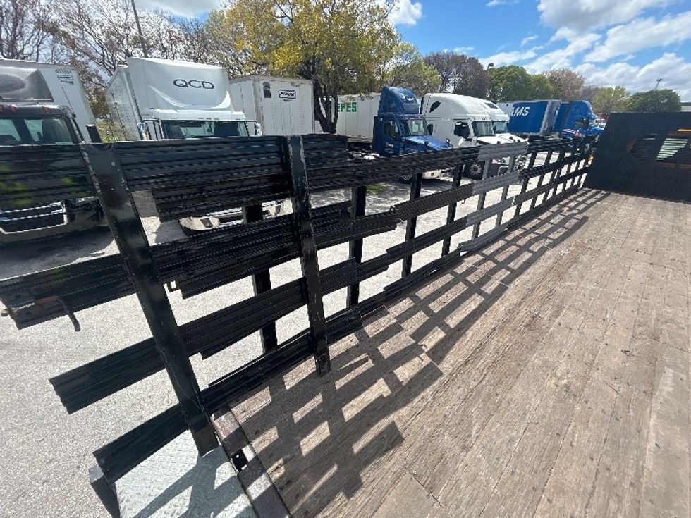 Flatbed Truck-Light and Medium Duty Trucks-International-2019-4300-Medley-FL-131,740\n\t\tmiles-$ 46,750 - Image 11