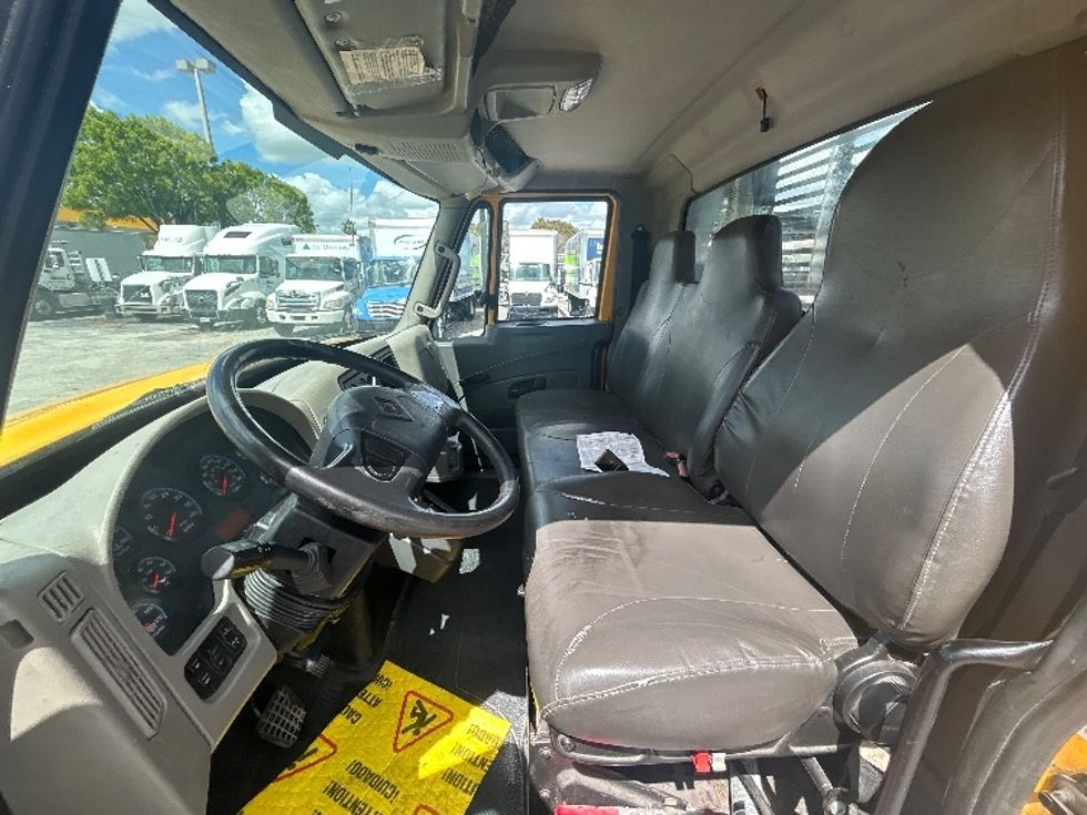 Flatbed Truck-Light and Medium Duty Trucks-International-2019-4300-Medley-FL-131,740\n\t\tmiles-$ 46,750 - Image 18