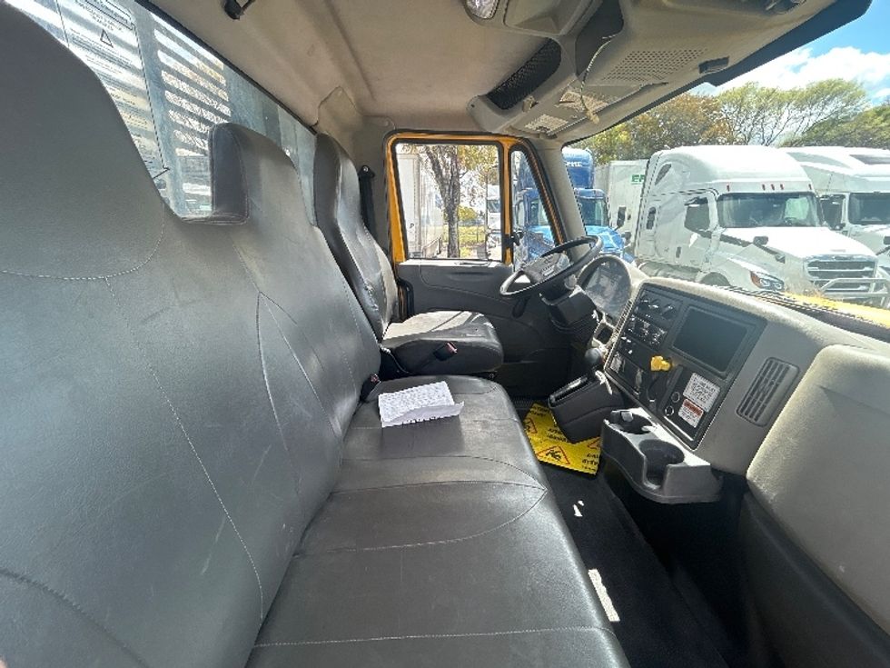 Flatbed Truck-Light and Medium Duty Trucks-International-2019-4300-Medley-FL-131,740\n\t\tmiles-$ 46,750 - Image 21