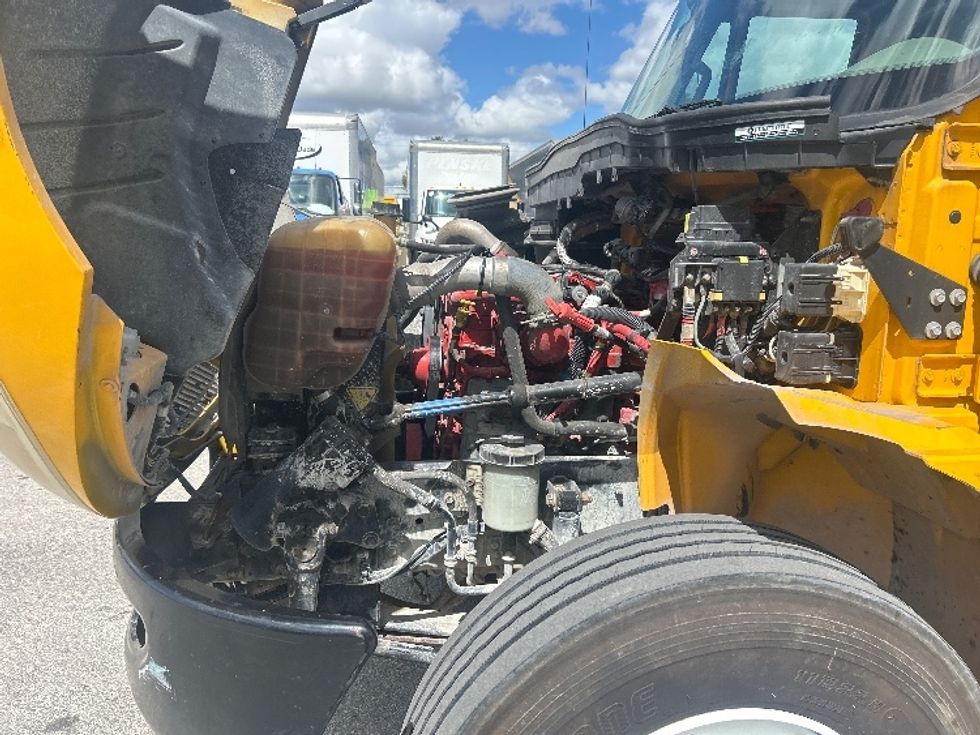 Flatbed Truck-Light and Medium Duty Trucks-International-2019-4300-Medley-FL-131,740\n\t\tmiles-$ 46,750 - Image 23