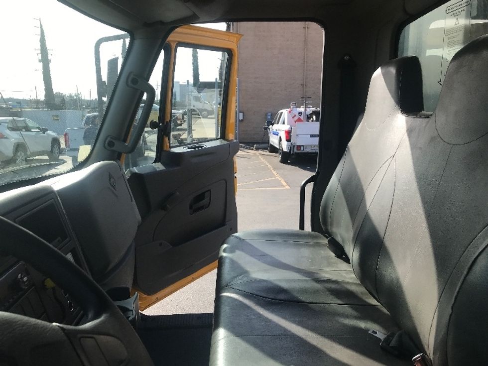 Flatbed Truck-Light and Medium Duty Trucks-International-2019-4300-Montebello-CA-145,614\n\t\tmiles-$ 44,500 - Image 18