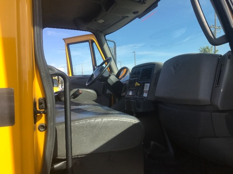 Flatbed Truck-Light and Medium Duty Trucks-International-2019-4300-Montebello-CA-145,614\n\t\tmiles-$ 44,500 - Image 19