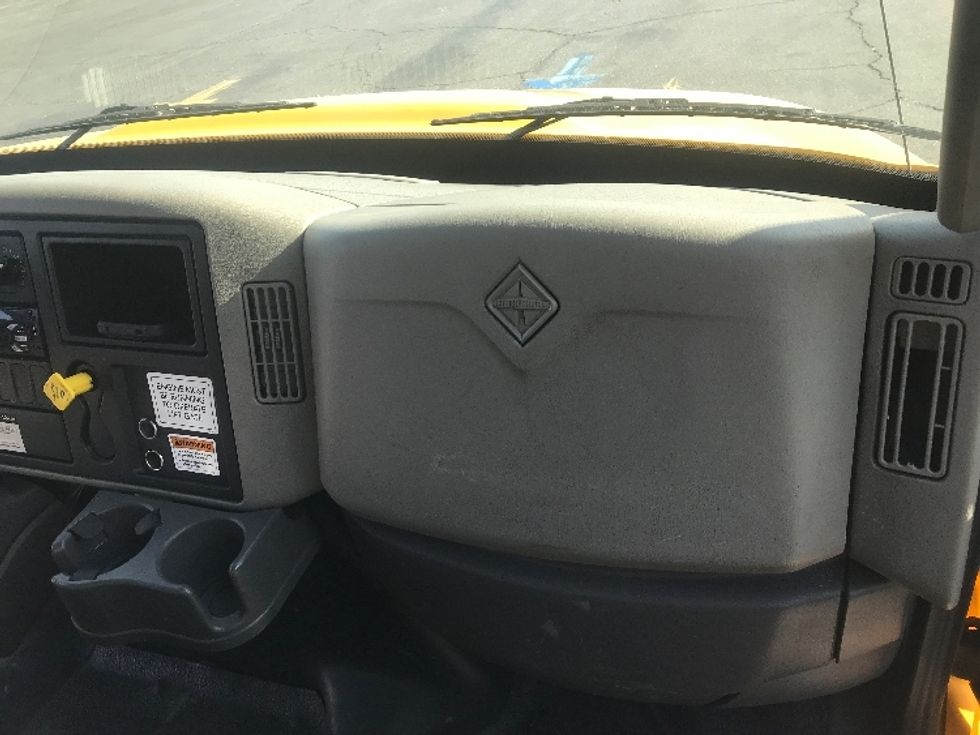 Flatbed Truck-Light and Medium Duty Trucks-International-2019-4300-Montebello-CA-145,614\n\t\tmiles-$ 44,500 - Image 20