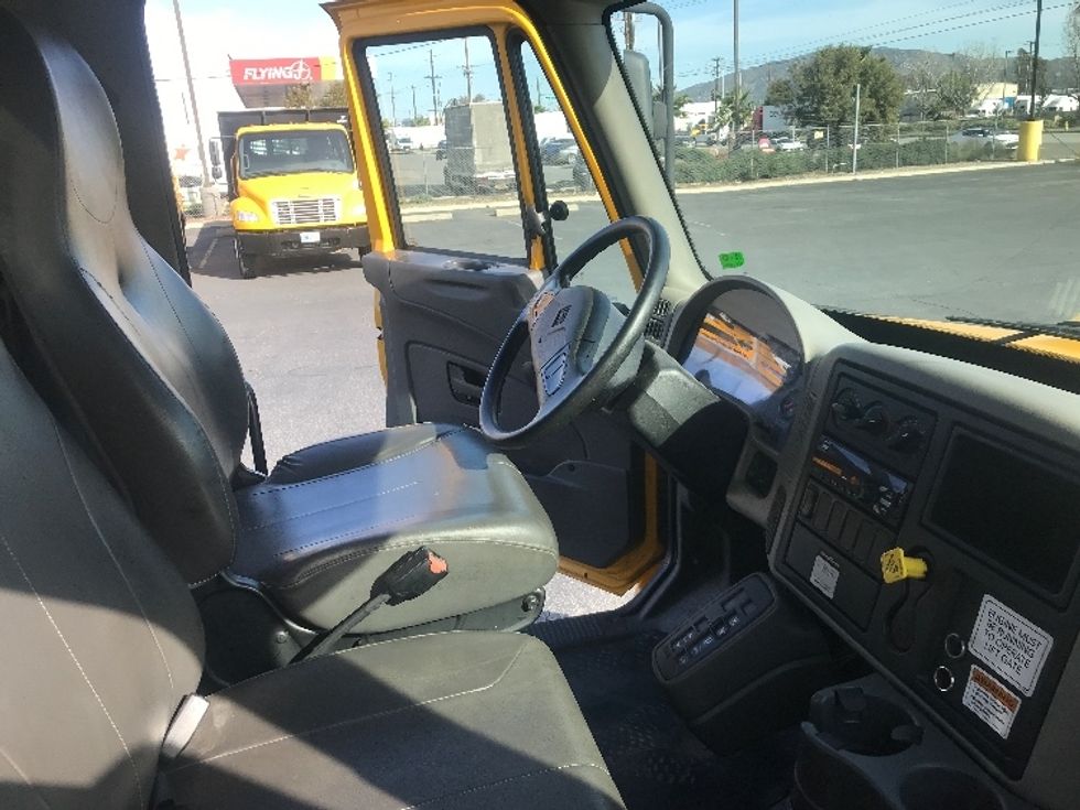 Flatbed Truck-Light and Medium Duty Trucks-International-2019-4300-Montebello-CA-145,614\n\t\tmiles-$ 44,500 - Image 21