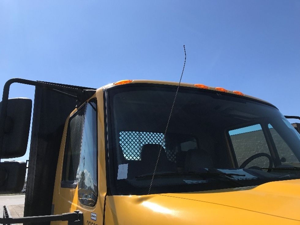 Flatbed Truck-Light and Medium Duty Trucks-International-2019-4300-Montebello-CA-145,614\n\t\tmiles-$ 44,500 - Image 28