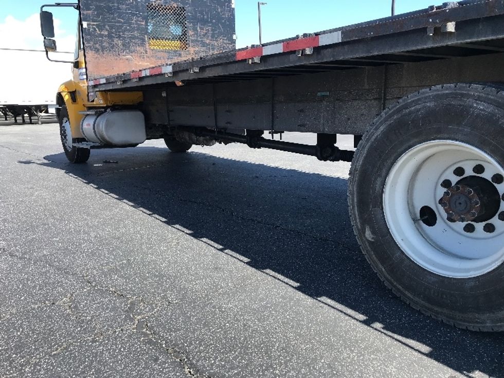 2019 International 4300 DuraStar 4300 photo 3