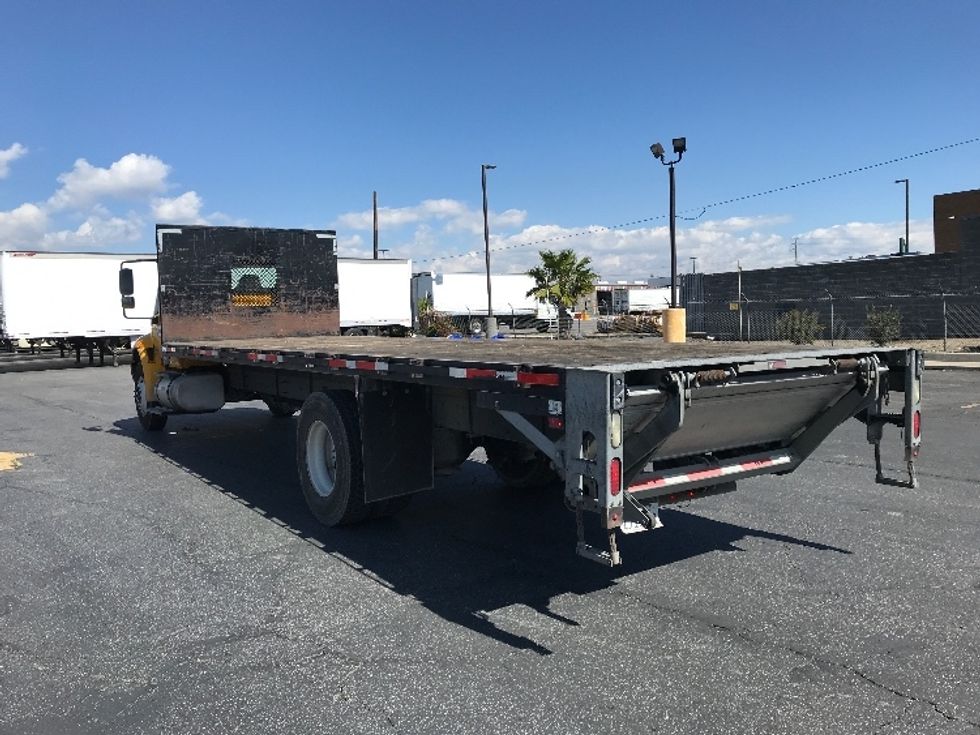 2019 International 4300 DuraStar 4300 photo 4
