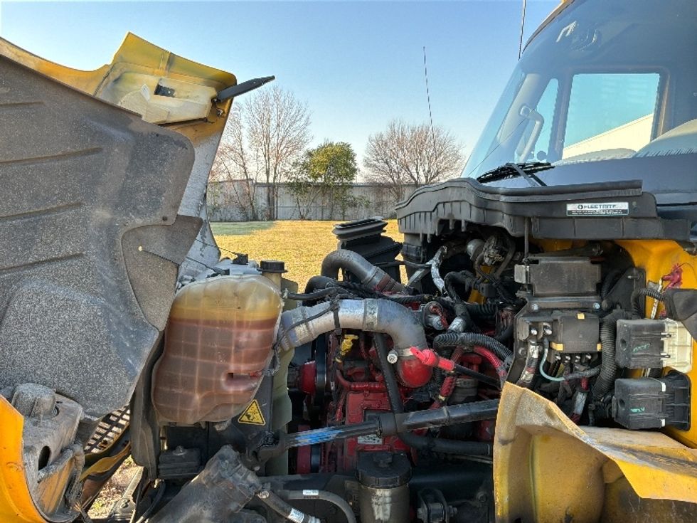 Flatbed Truck-Light and Medium Duty Trucks-International-2019-4300-Montgomery-AL-154,866\n\t\tmiles-$ 47,750 - Image 23