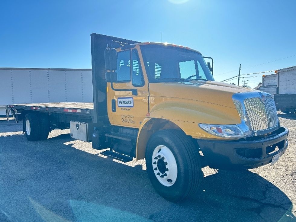 Flatbed Truck-Light and Medium Duty Trucks-International-2019-4300-Newport News-VA-60,543\n\t\tmiles-$ 54,500 - Image 1