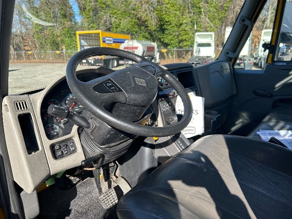 Flatbed Truck-Light and Medium Duty Trucks-International-2019-4300-Newport News-VA-60,543\n\t\tmiles-$ 54,500 - Image 15