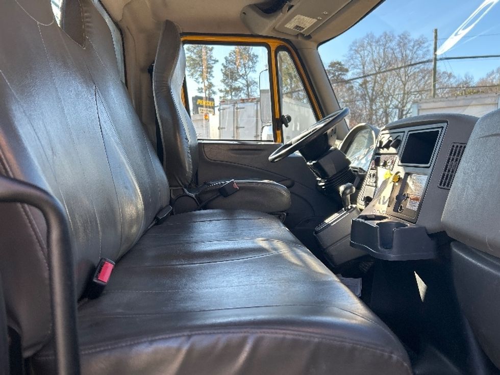 Flatbed Truck-Light and Medium Duty Trucks-International-2019-4300-Newport News-VA-60,543\n\t\tmiles-$ 54,500 - Image 20