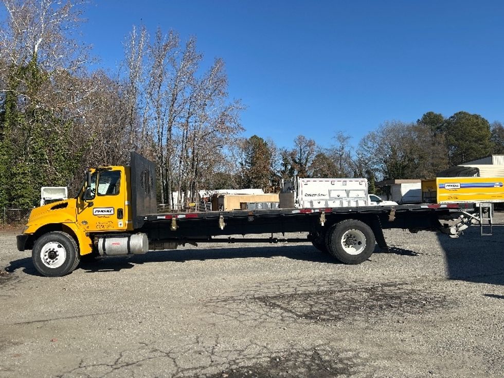 Flatbed Truck-Light and Medium Duty Trucks-International-2019-4300-Newport News-VA-60,543\n\t\tmiles-$ 54,500 - Image 4