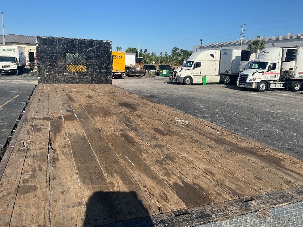 Flatbed Truck-Light and Medium Duty Trucks-International-2019-4300-Orlando-FL-170,612\n\t\tmiles-$ 45,750 - Image 12