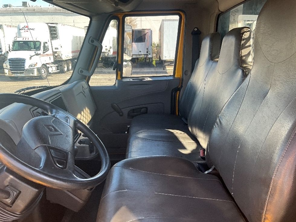 Flatbed Truck-Light and Medium Duty Trucks-International-2019-4300-Orlando-FL-170,612\n\t\tmiles-$ 45,750 - Image 19