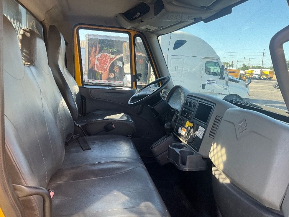 Flatbed Truck-Light and Medium Duty Trucks-International-2019-4300-Orlando-FL-170,612\n\t\tmiles-$ 45,750 - Image 22