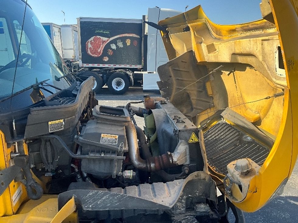 Flatbed Truck-Light and Medium Duty Trucks-International-2019-4300-Orlando-FL-170,612\n\t\tmiles-$ 45,750 - Image 23