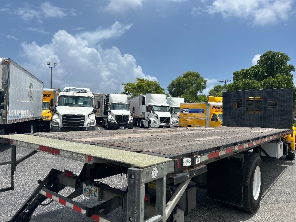 Flatbed Truck-Light and Medium Duty Trucks-International-2019-4300-Riviera Beach-FL-151,537\n\t\tmiles-$ 31,750 - Image 11