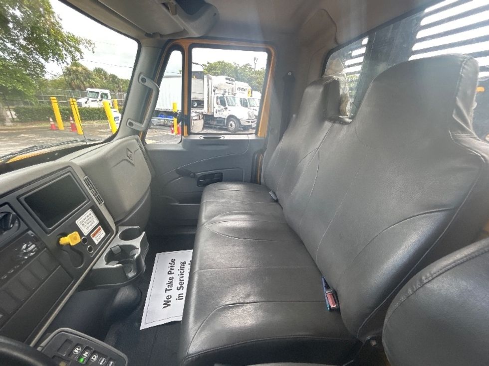 Flatbed Truck-Light and Medium Duty Trucks-International-2019-4300-Riviera Beach-FL-151,537\n\t\tmiles-$ 31,750 - Image 18