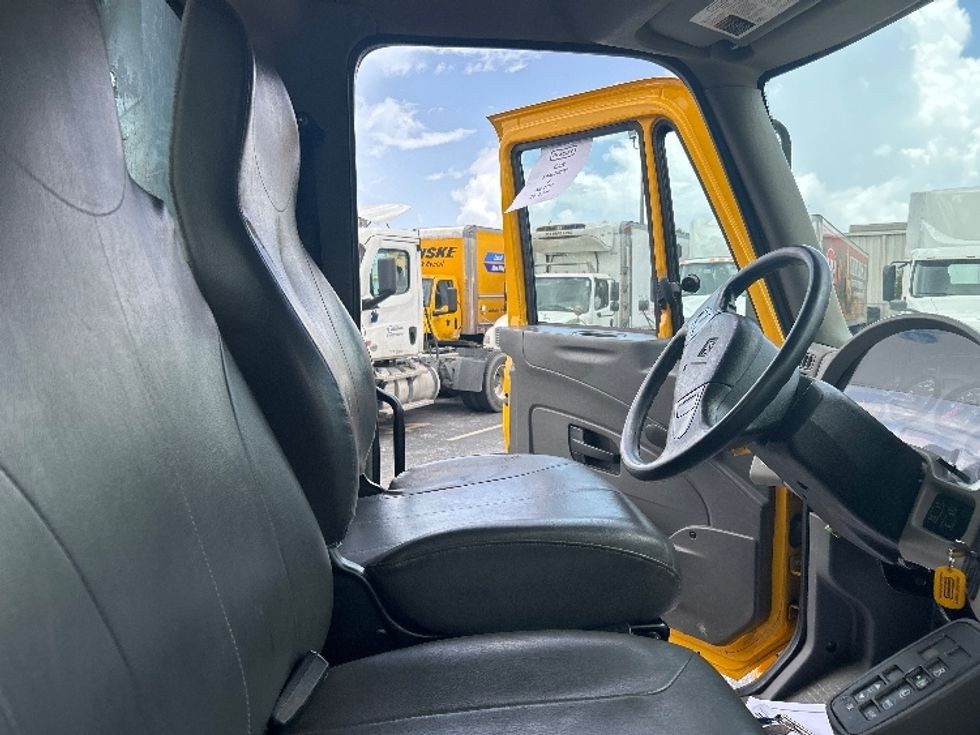 Flatbed Truck-Light and Medium Duty Trucks-International-2019-4300-Riviera Beach-FL-151,537\n\t\tmiles-$ 31,750 - Image 21