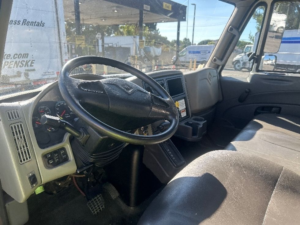 Flatbed Truck-Light and Medium Duty Trucks-International-2019-4300-South San Francisco-CA-145,950\n\t\tmiles-$ 49,250 - Image 13