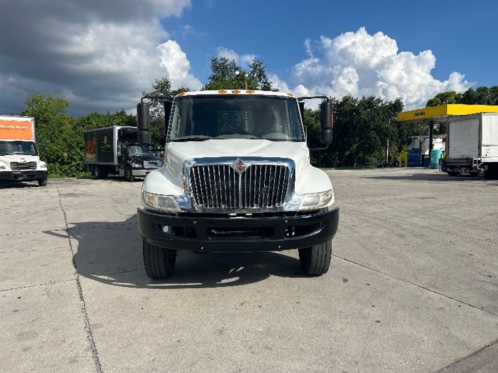 Flatbed Truck-Light and Medium Duty Trucks-International-2019-4300-Tampa-FL-115,532\n\t\tmiles-$ 43,750 - Image 2