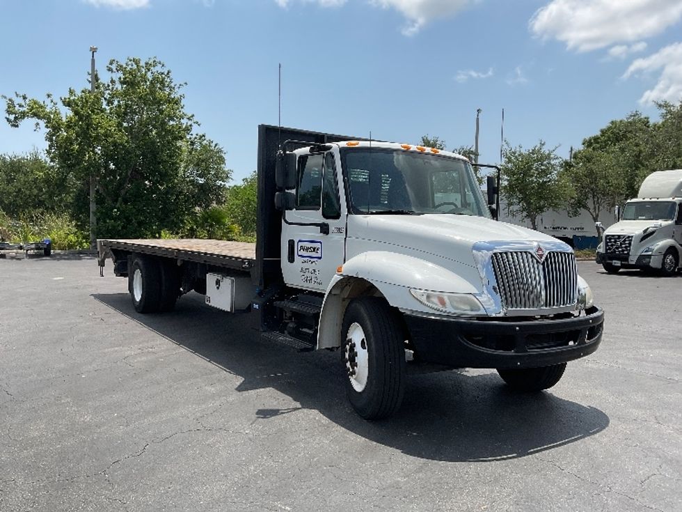 Flatbed Truck-Light and Medium Duty Trucks-International-2019-4300-Tampa-FL-130,334\n\t\tmiles-$ 52,500 - Image 1