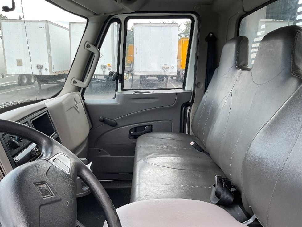 Flatbed Truck-Light and Medium Duty Trucks-International-2019-4300-Tampa-FL-130,334\n\t\tmiles-$ 52,500 - Image 19